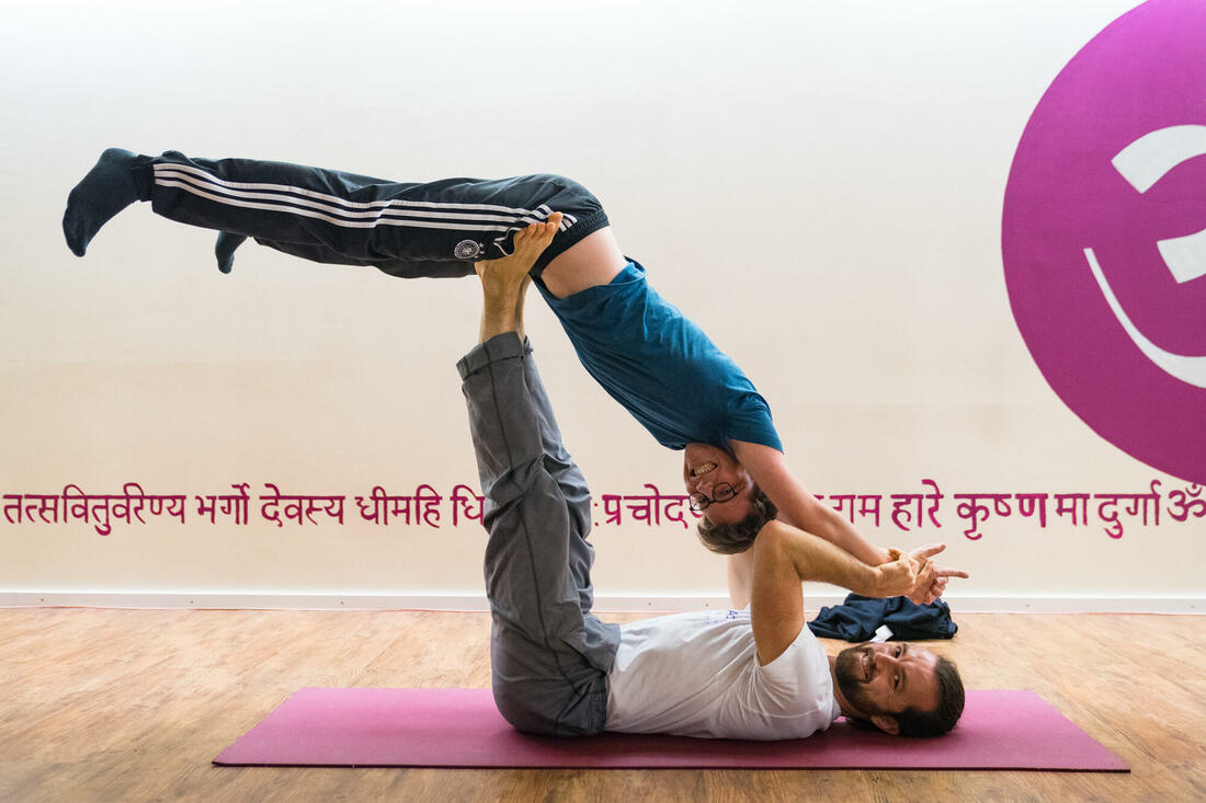 AcroYoga - einfach unglaublich